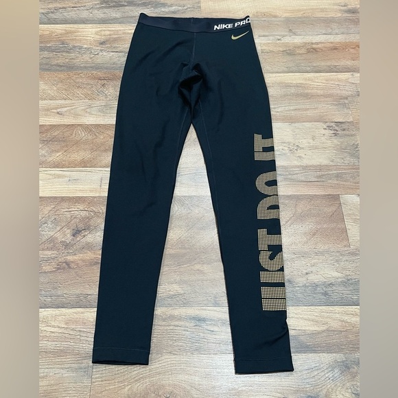 Nike Black and Gold Leggings for Active Comfort - Picture 3 of 14